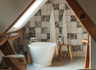 TFH Honeymoon Suite 33