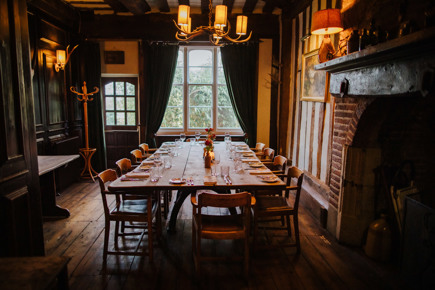 Farmhouse At Redcoats Binky Nixon 10