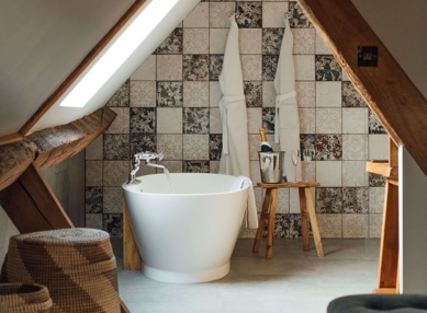 TFH Honeymoon Suite 33