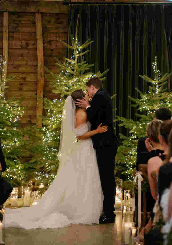 Winter Wedding At The Barns At Redcoats Rachel Wood Photography 55