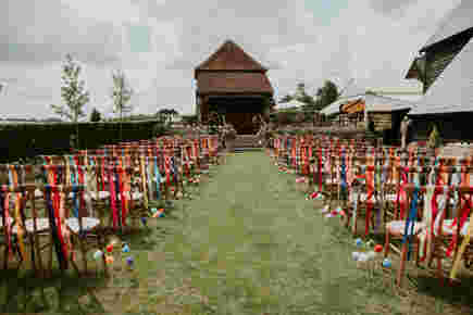 Barns At Redcoats Summer Wedding Bubear Photography