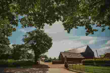 Barns Exterior9