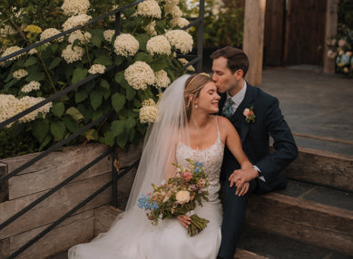 Pastel Wedding Barns At Redcoats Ayelle Photography 48