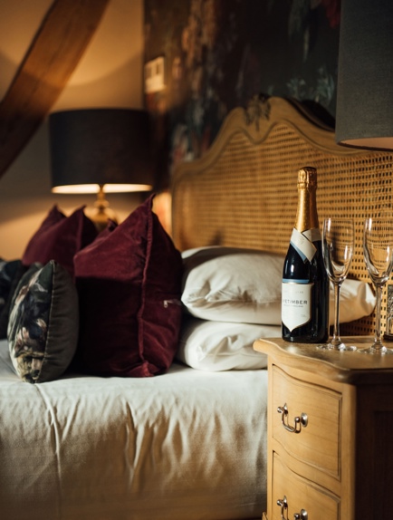 TFH Honeymoon Suite 44